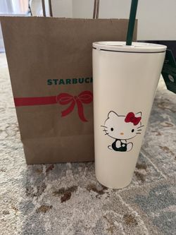 Starbucks X Hello Kitty Collabo