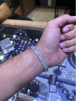 37 carats vvs lab diamond 14k gold 8.5 inches 3 carats each stone