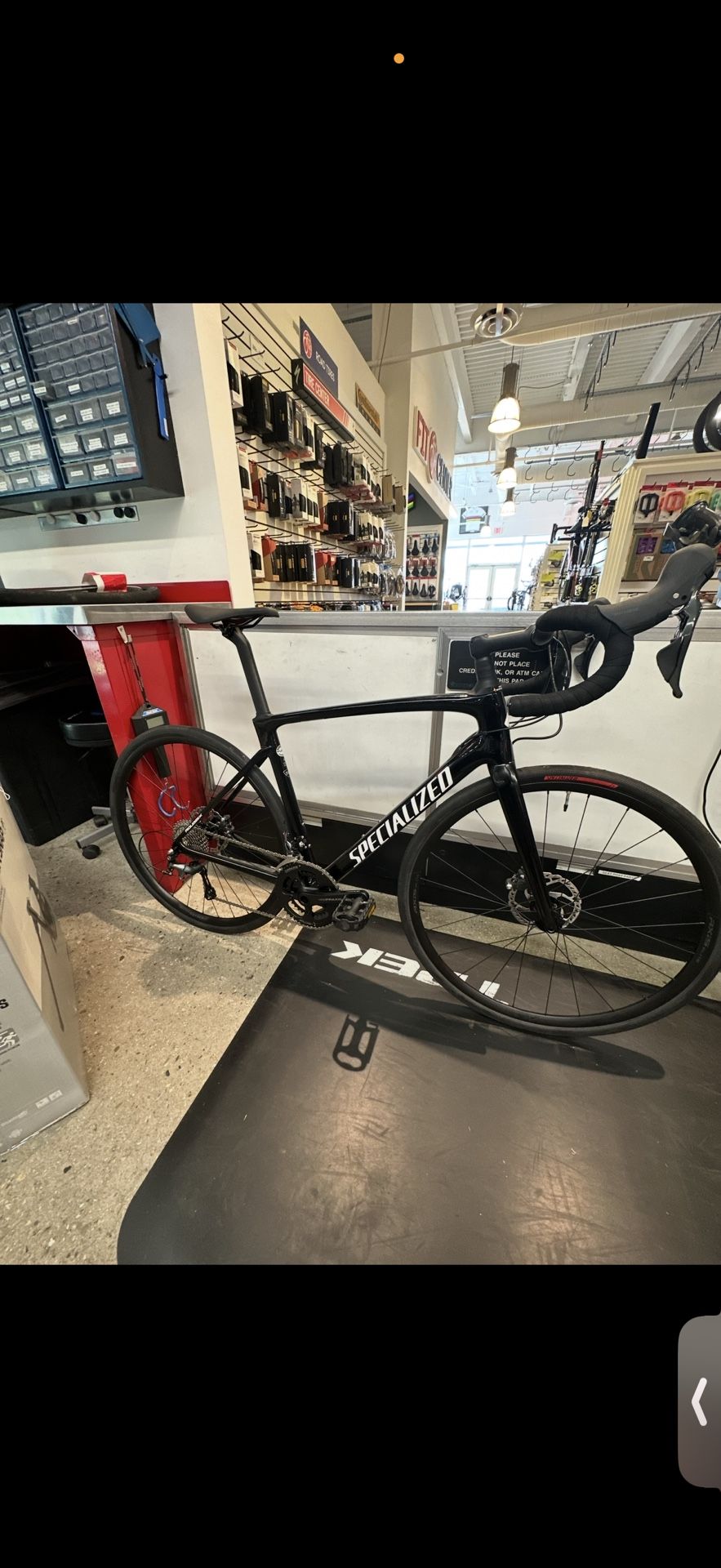 Specialized Roubaix - Sport Road Bike