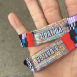 Lollapalooza Sunday Wristbands For Sale 