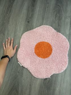 Cute small accent rug
