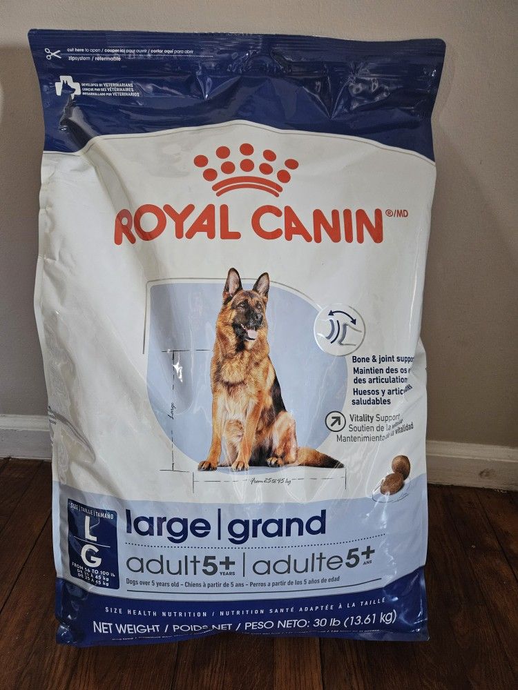 Royal Canin Size Health Nutrition Large(55-100lb) Adult Dry Dog Food, 40 lb Bag