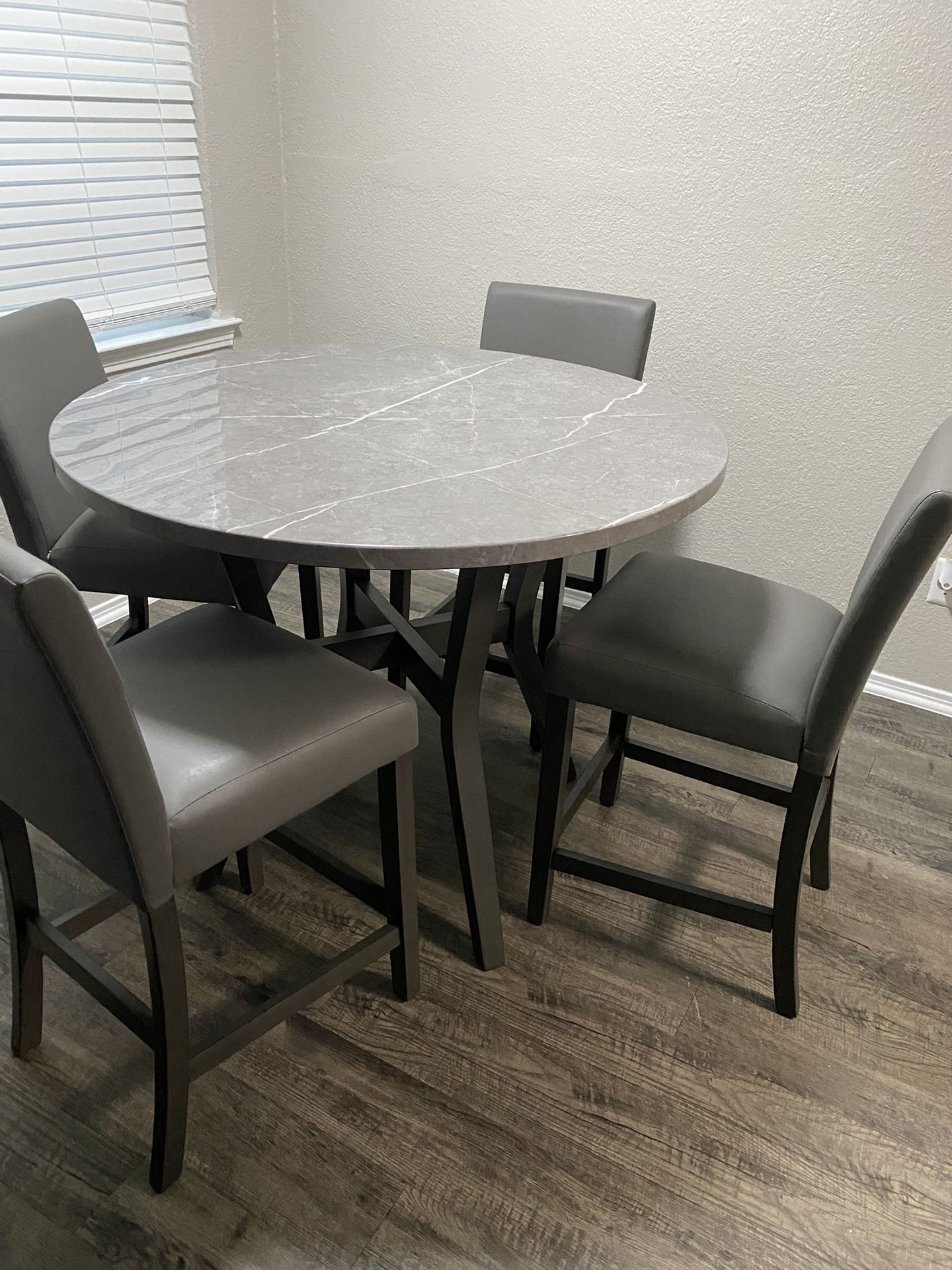 New Dining Set Table With 4 Chairs