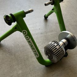 Kinetic By Kurt Bike Trainer