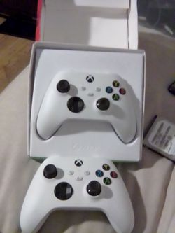 Xbox wireless controller x2