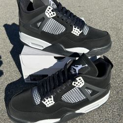 Jordan 4 Retro White Thunder 