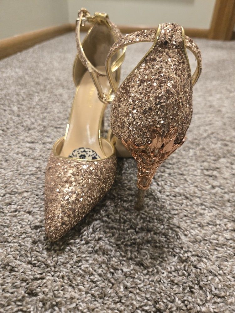 green emerald velvet dress KORS MICHAEL KORS Gold Heels