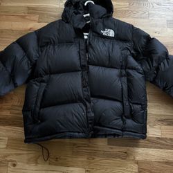 BLACK NORTH FACE 700 PUFFER 