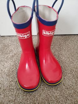 Kids rain boots size 13