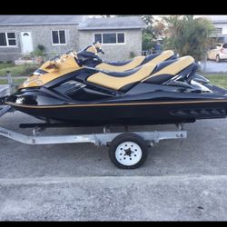 2 Seadoo Jetskis with trailer 