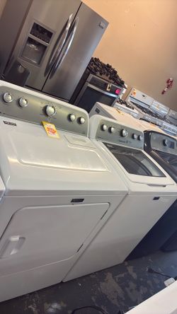Like new Maitag washer and gas dryer set