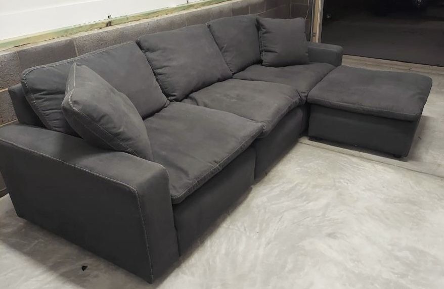 Ashley Like New! Charcoal Gray Down Filled Modular Sectional w/ Ottoman “Cloud Couch”