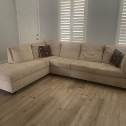 2 piece Beige/Cream L-Facing Sectional Sofa Couch