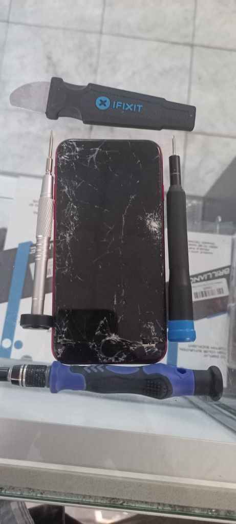 IPhone 11 screen replacement