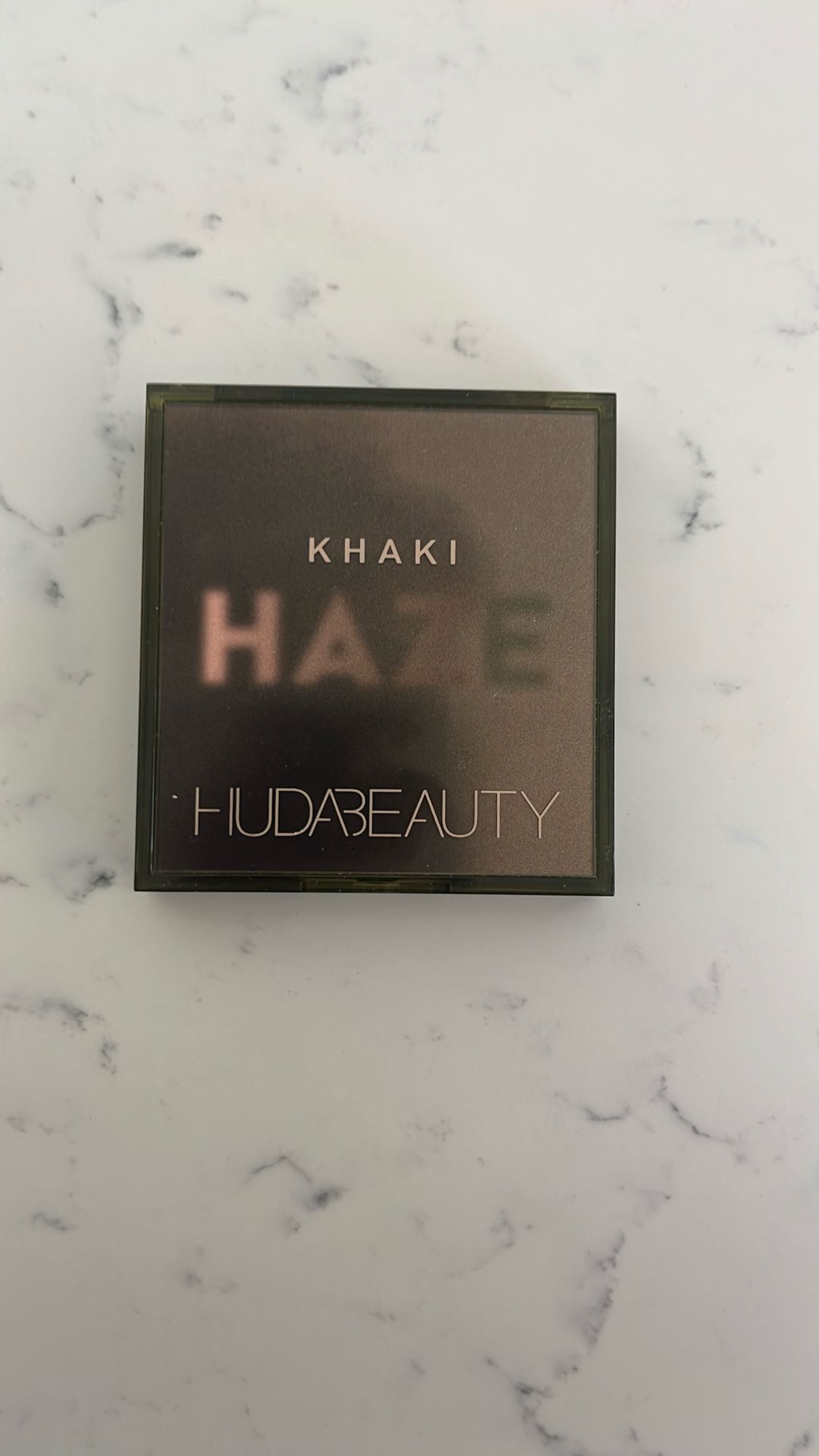 Huda Beauty Khaki Haze