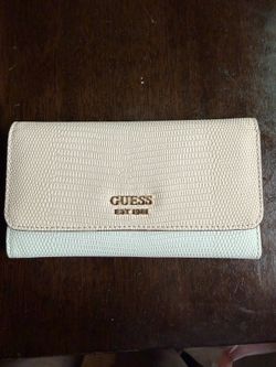 Guess Wallet