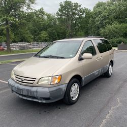 2002 Toyota Sienna