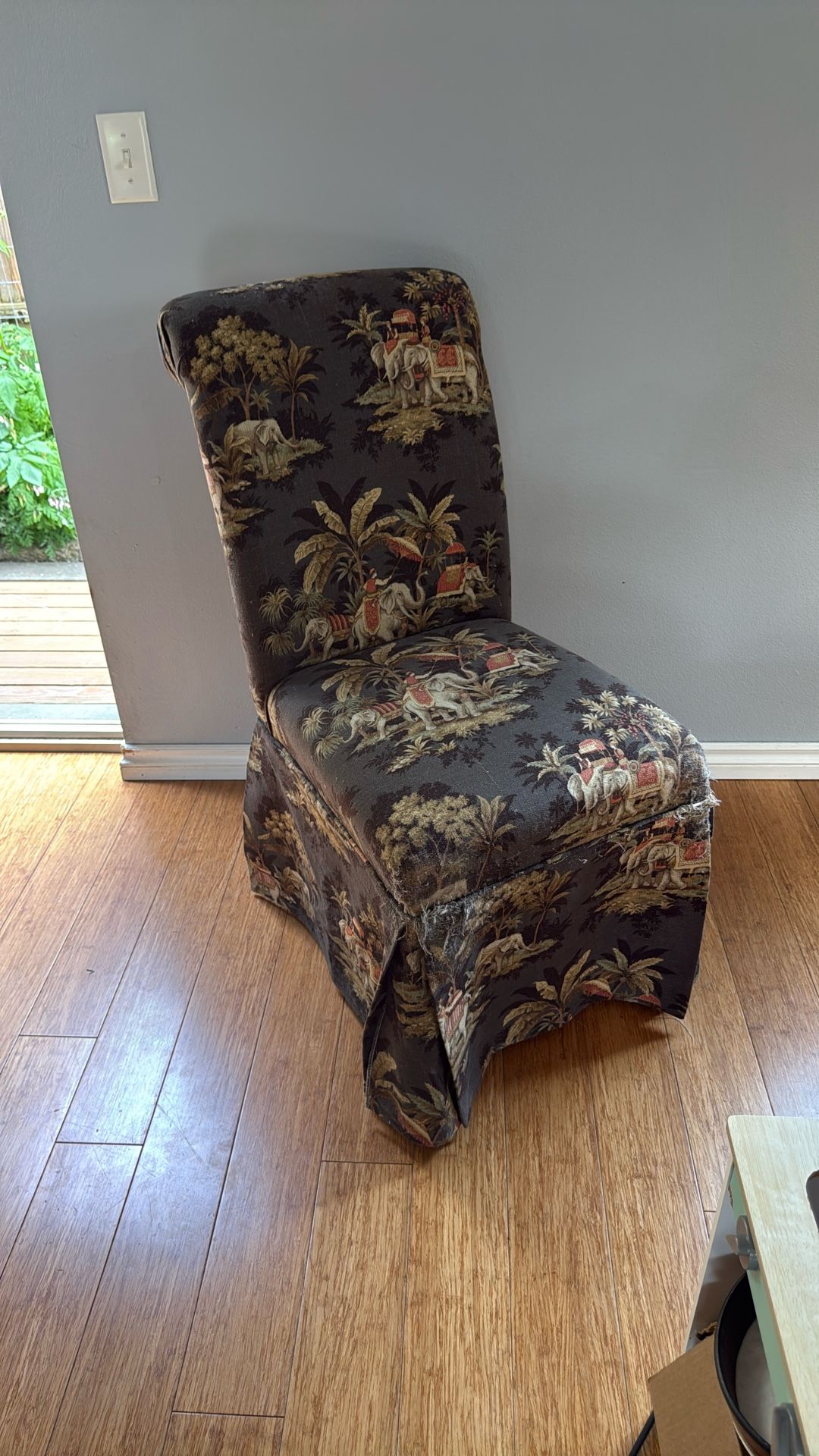 Free - Chair