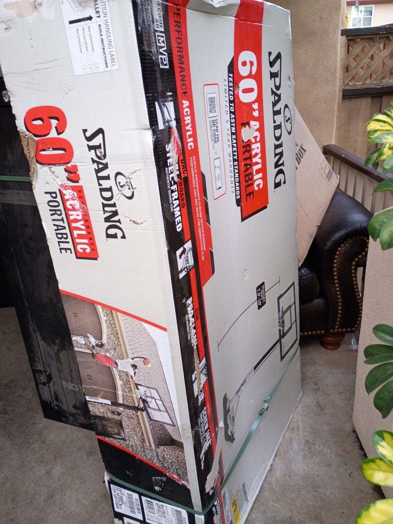 Spalding Acrylic Portable 60"