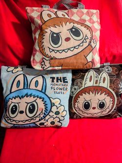 Tote bags assorted characters