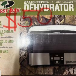 Mossy Oaks Dehydrator