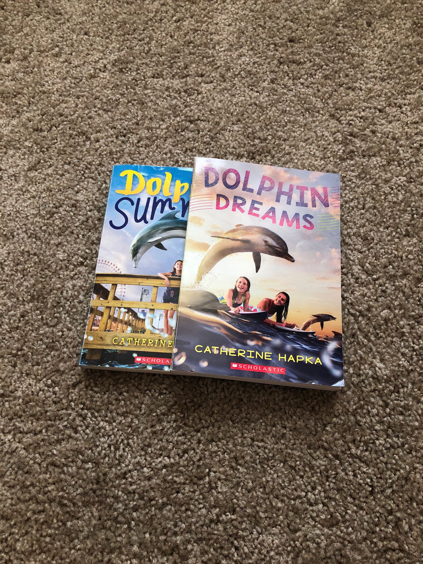 Dolphin summer and Dolphin dreams, Author: Catherine Hapka