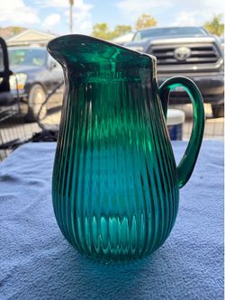 Heavy Emerald Green Ribbed Glass Pitcher – Vertical Flutes, Vintage Style