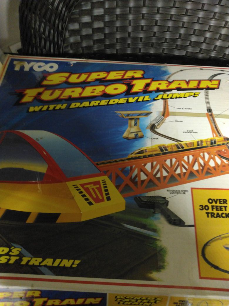 Tyco super turbo train set