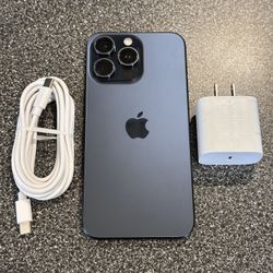 iPhone 15 Pro Max 256gb UNLOCKED Like New