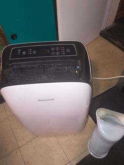 9,000 BTUs Honeywell portable AC