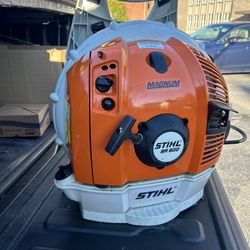 Backpack leaf blower like new