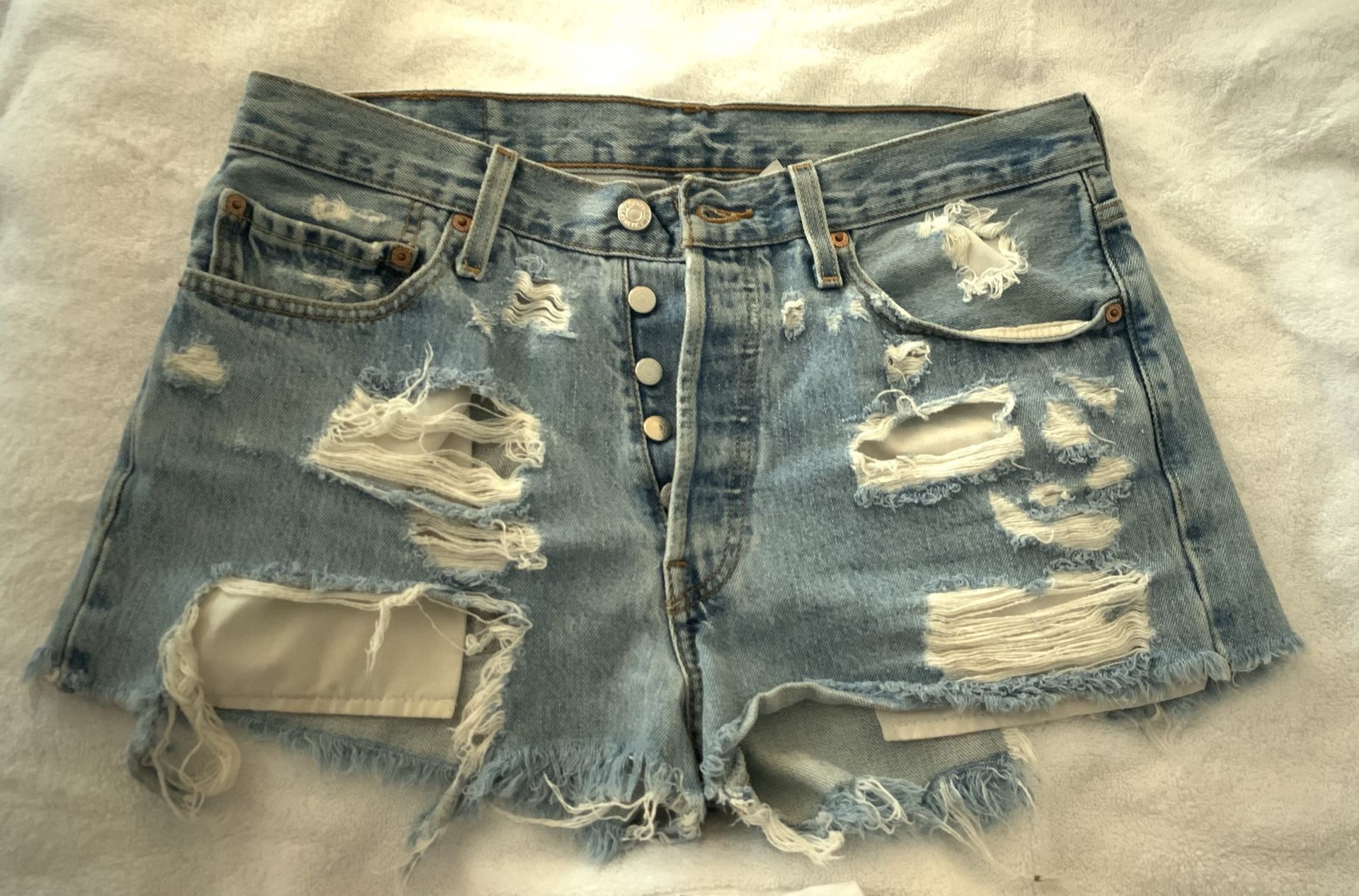 Levi 501 Ripped Jean Shorts Size 30