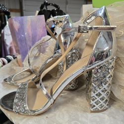 Designer Jewel Strappy Silver Heels And Rhinestones Size 10