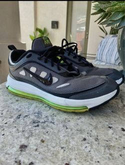 Men sz 10 nike air