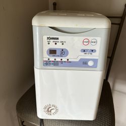Zojirushi Bread maker 