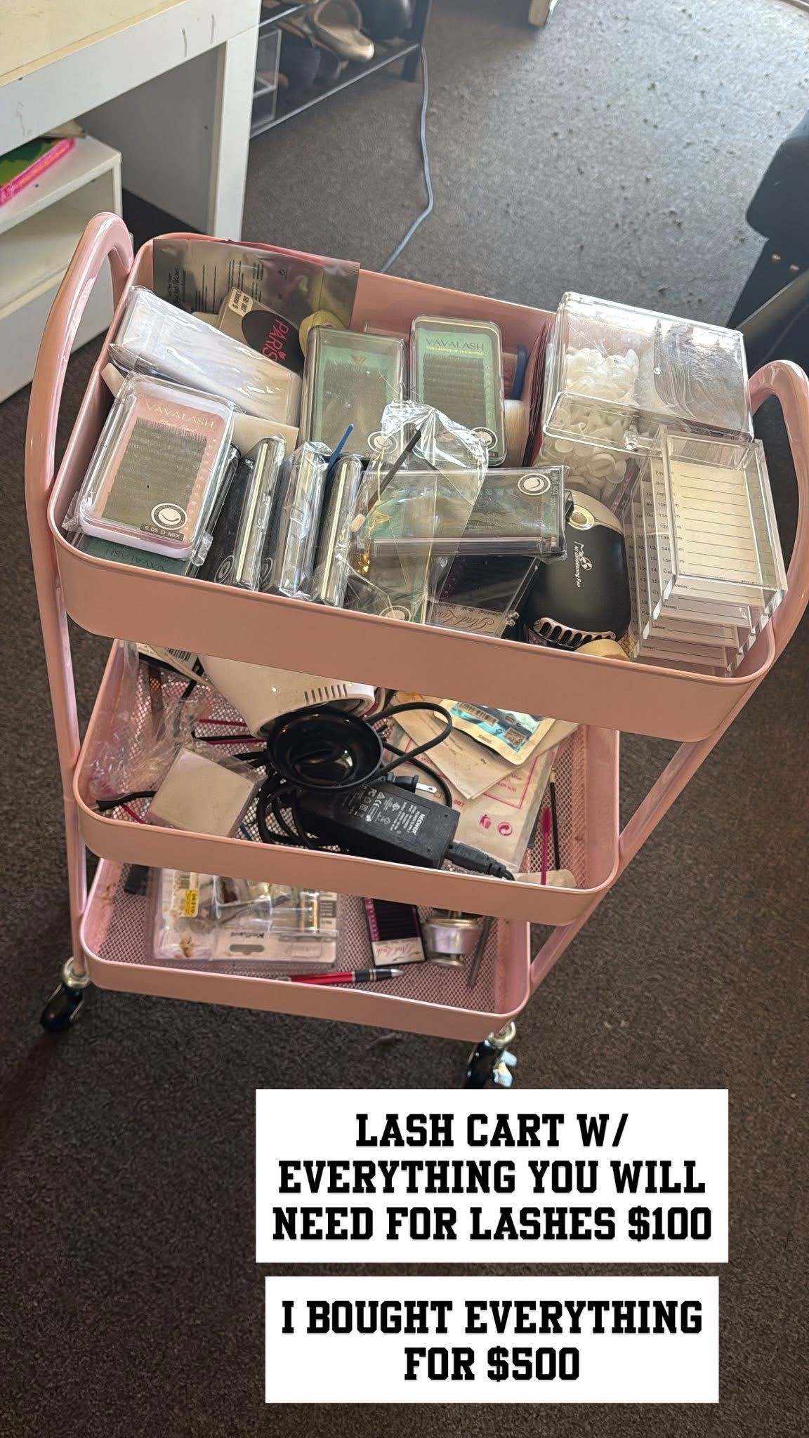 Lashes Supplies And Table