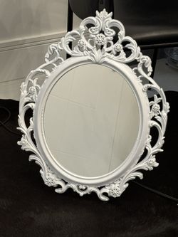 White Mirror