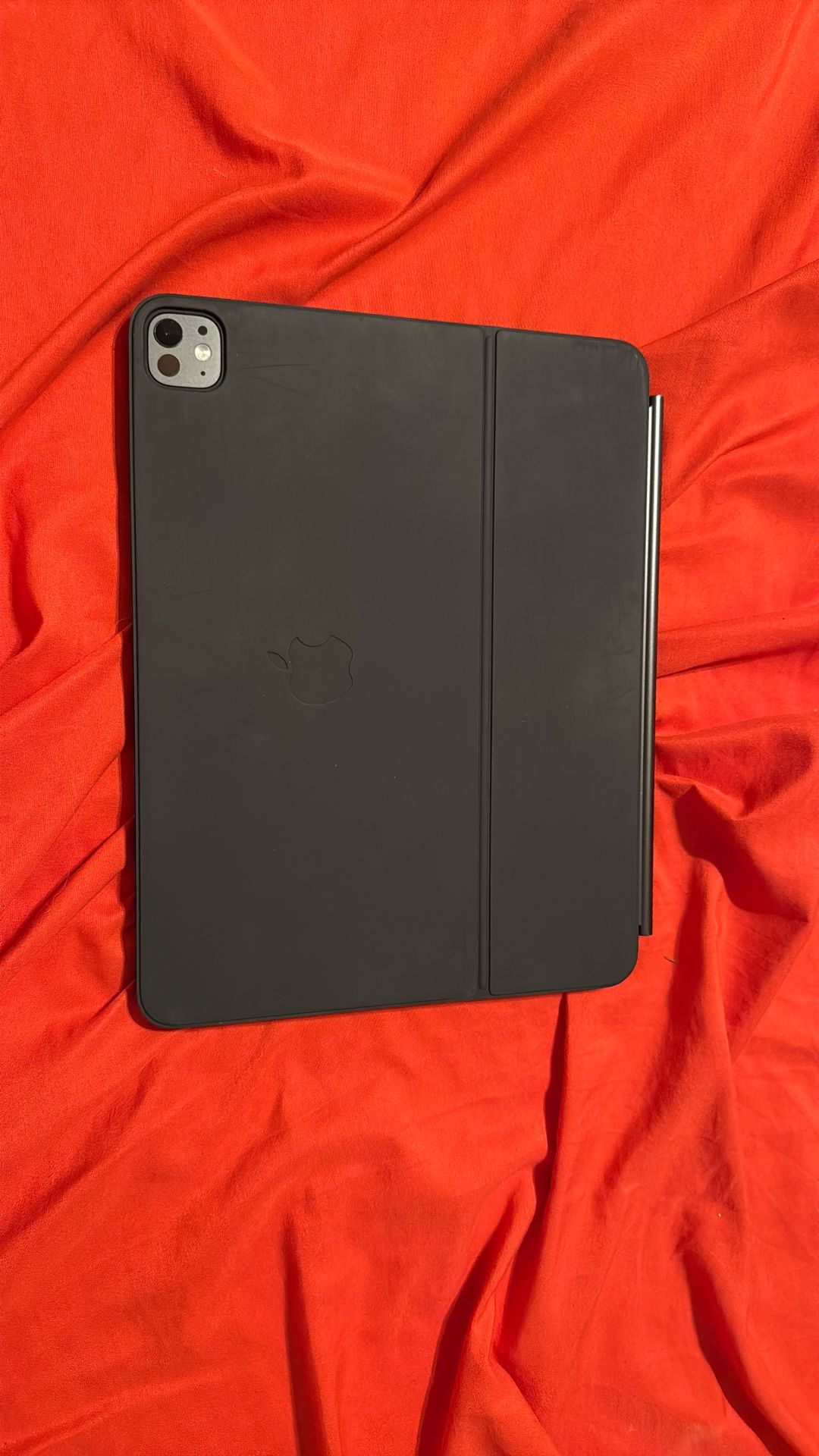 iPad M4 Pro With Magic Keyboard