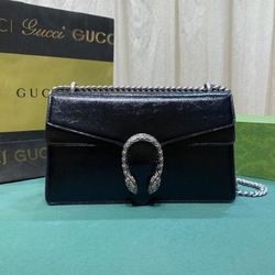 Chain single-shoulder sling bag