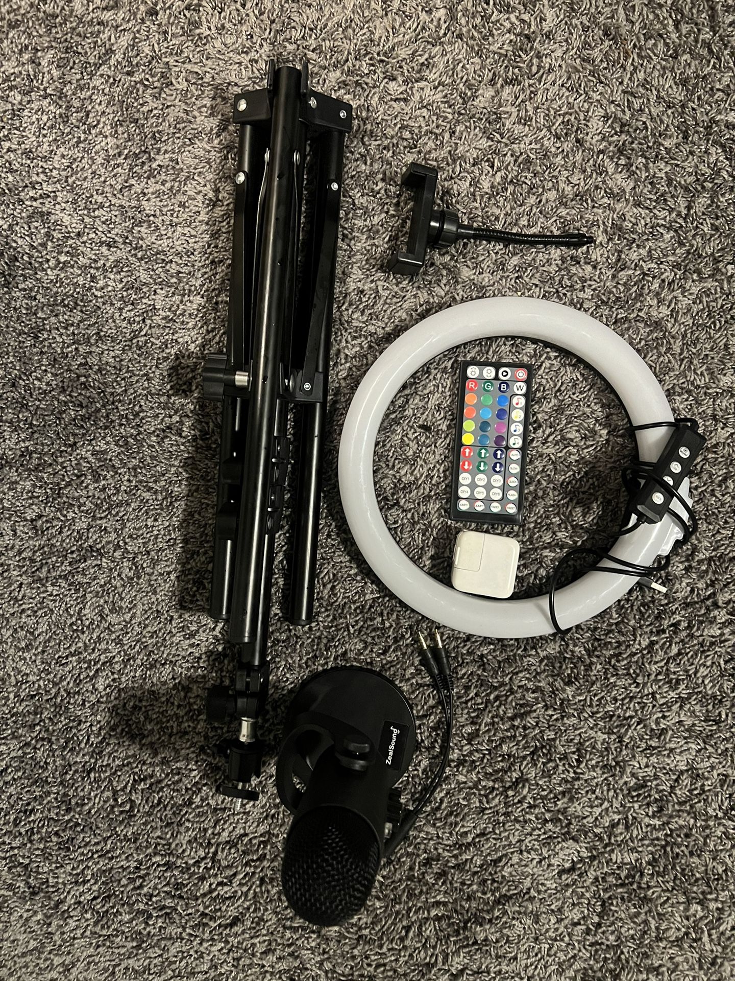 Streaming Microphone & Ring Light With Stand / Phone Holder