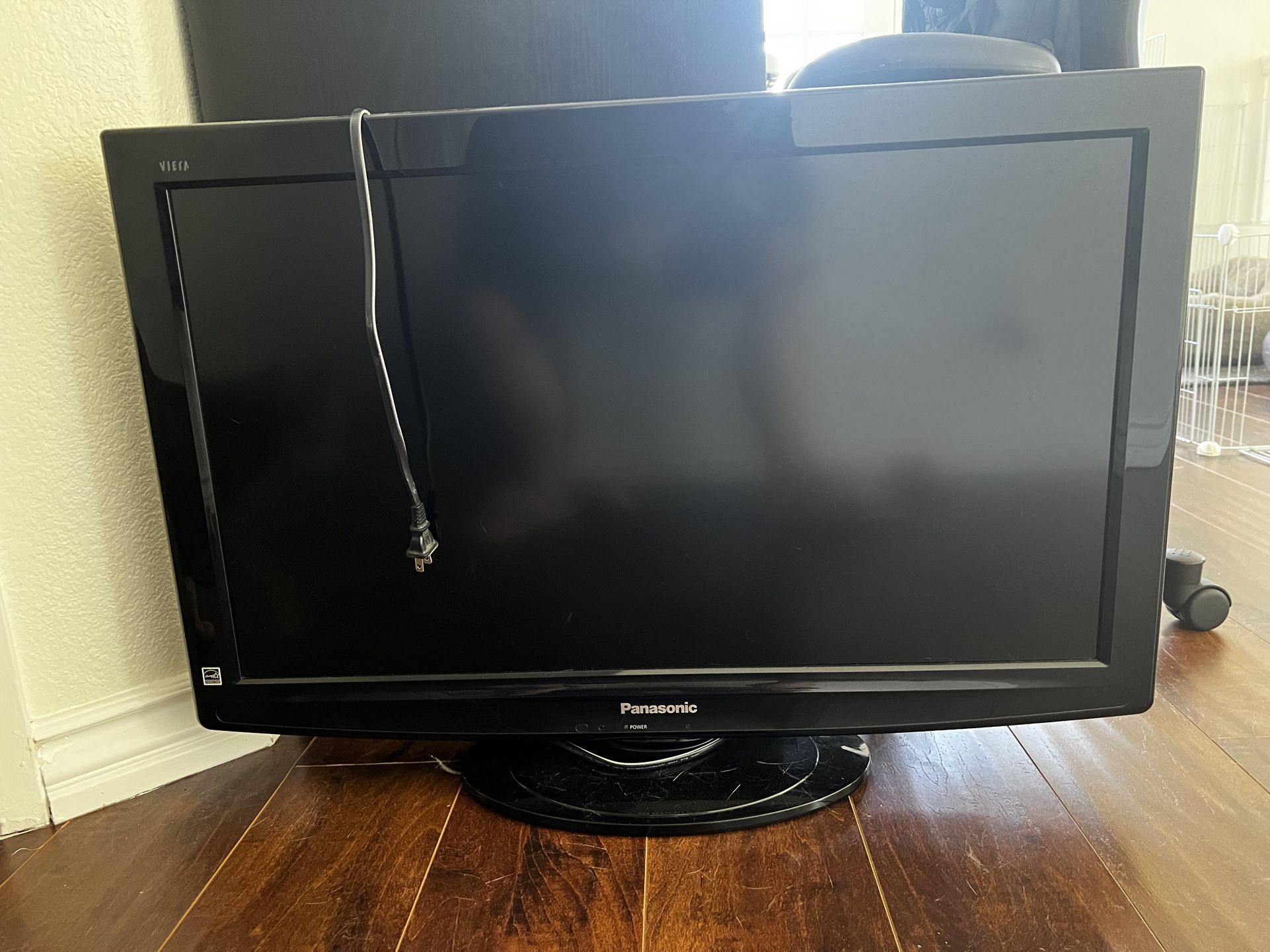 Panasonic 32” TV