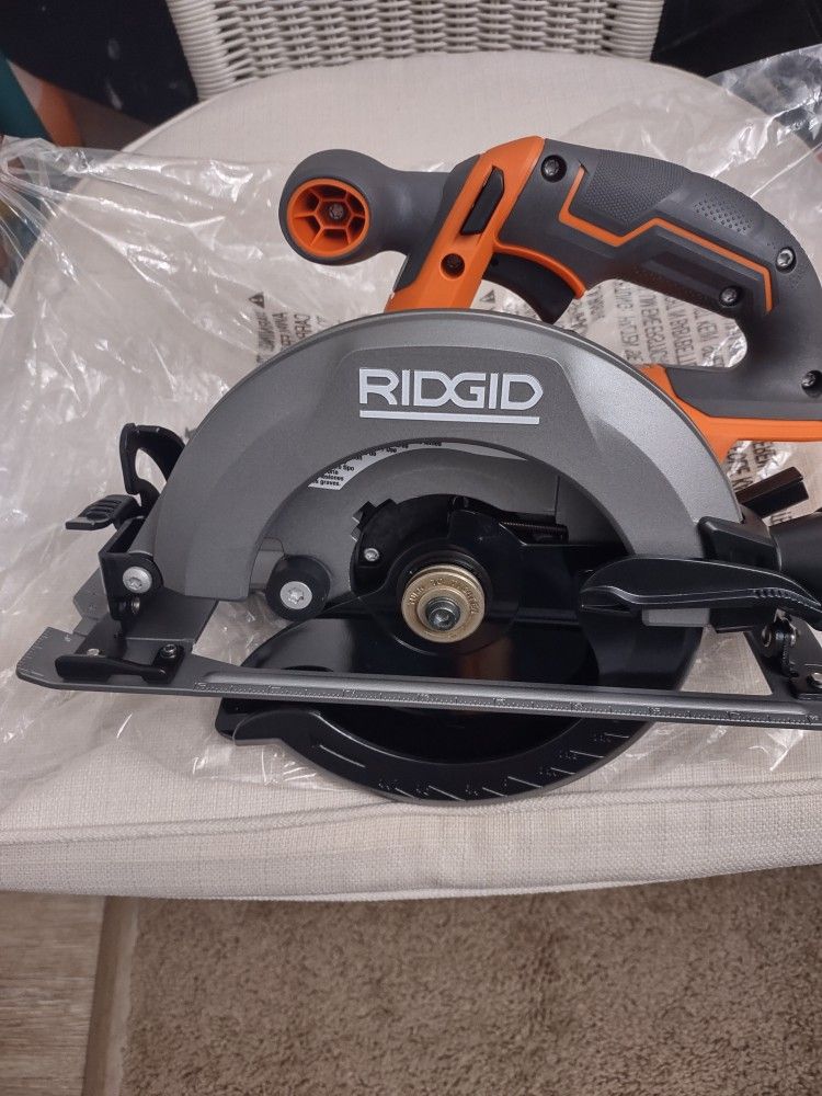 6-1/2 in 18 V CIRCULAR SAW  165 MM 