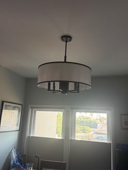 Light fixture