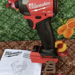 Milwaukee
M18 FUEL 18V Lithium-Ion Brushless Cordless 1/4 in. Hex Impact Driver (Tool-Only)
