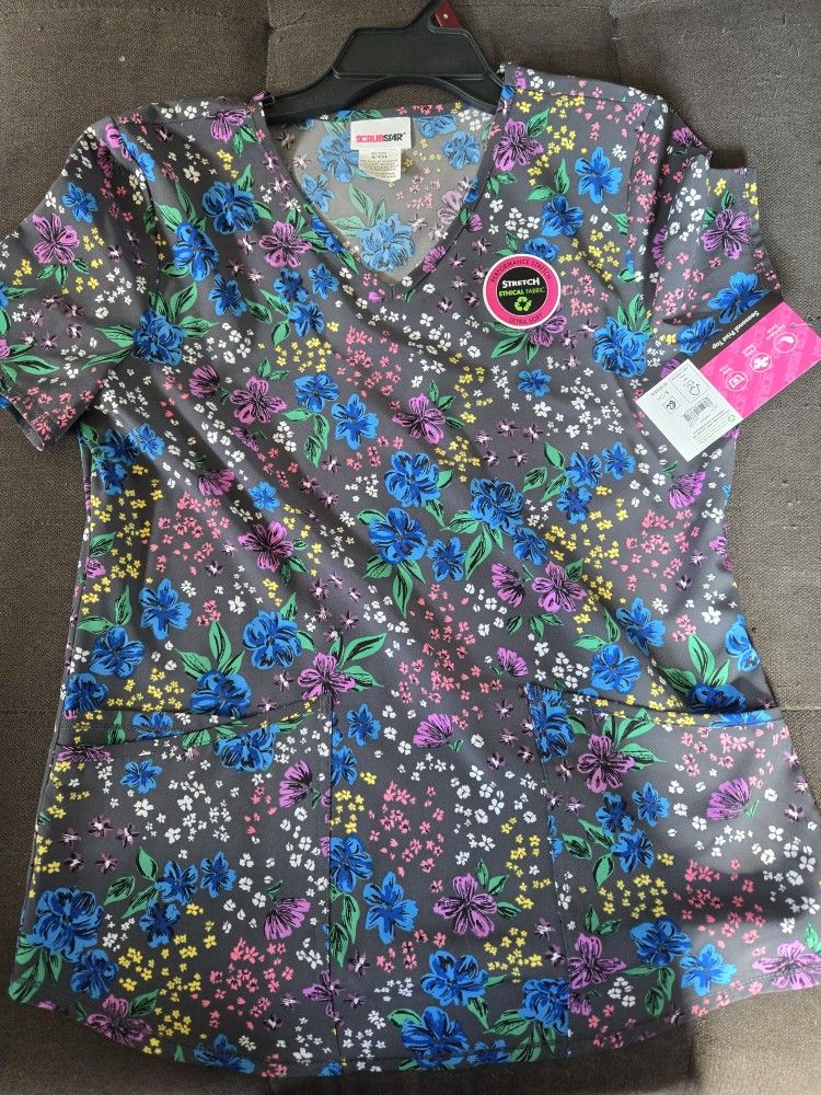 Size Small Scrub Top
