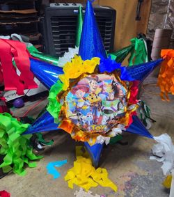 Toy Story bola star pinata