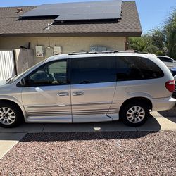 2001 Chrysler Town & Country