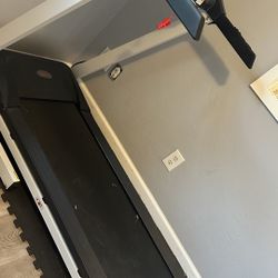 Treadmill 