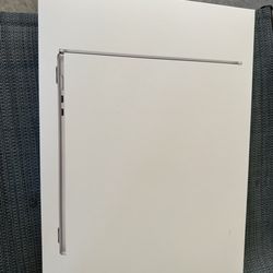 Apple 2025 MacBook Air 15-inch Laptop with M4 chip: Built for Apple Intelligence, 15.3-inch Liquid