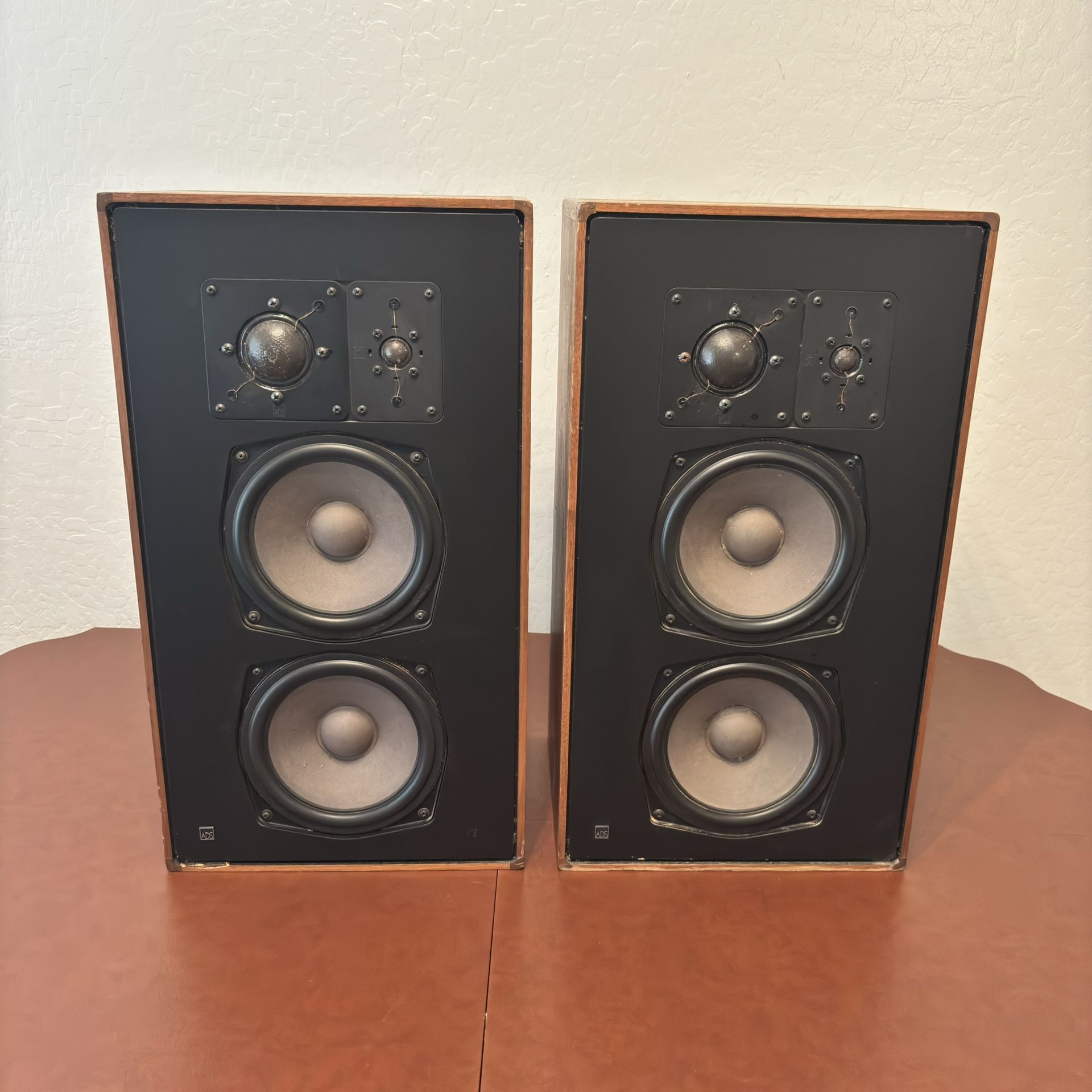 ADS L-810 Vintage Speakers (PAIR) - Tested & Working